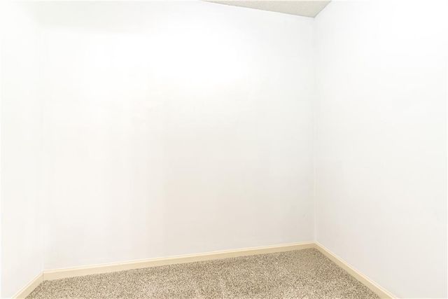 6856 N Olive Street, Kansas City, MO 64118