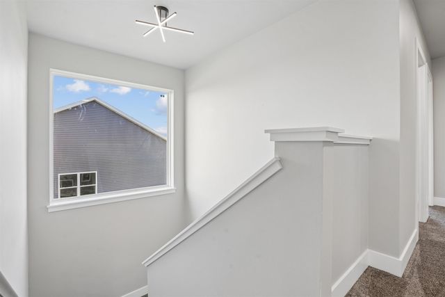 5744 Wall St Street, Waterloo, IA 50701