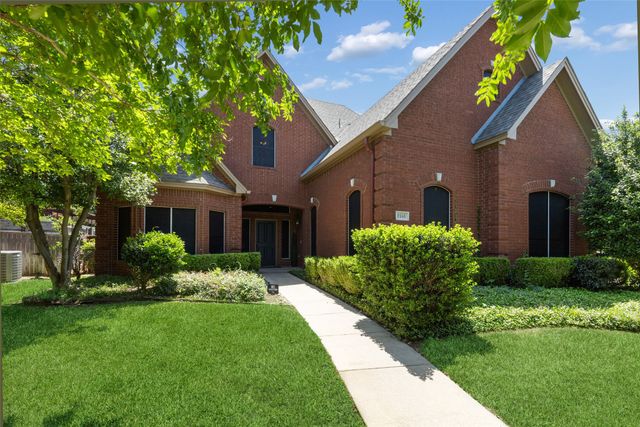 2240 Hollyhill Lane, Denton, TX 76205