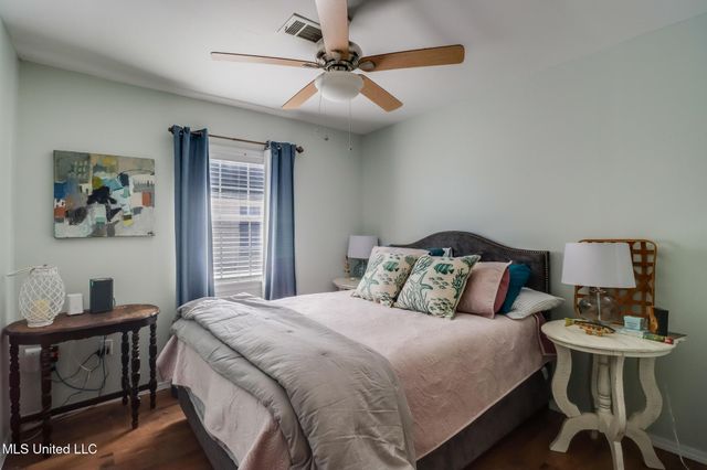 814 Camellia Drive, Bay Saint Louis, MS 39520