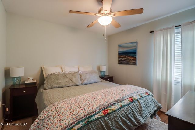 814 Camellia Drive, Bay Saint Louis, MS 39520