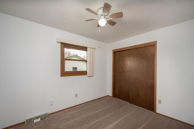 3812 Jodi PLACE, Franklin, WI 53132