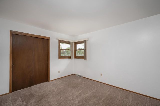 3812 Jodi PLACE, Franklin, WI 53132