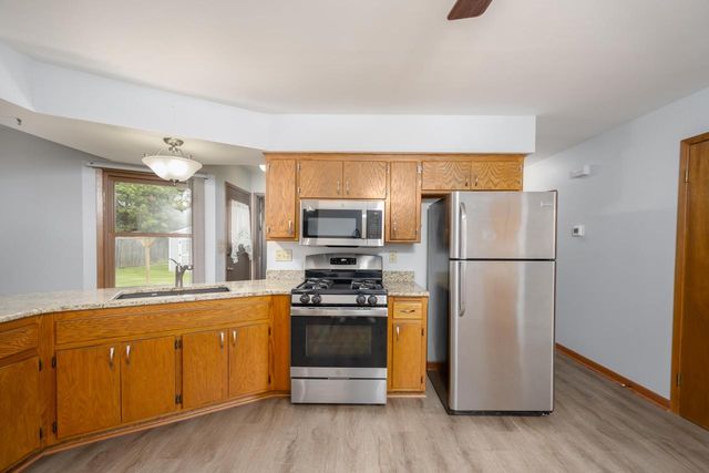 3812 Jodi PLACE, Franklin, WI 53132