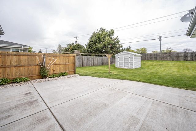 3812 Jodi PLACE, Franklin, WI 53132
