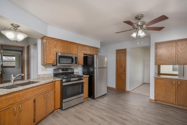 3812 Jodi PLACE, Franklin, WI 53132
