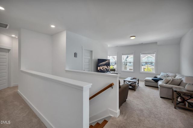 171 Beacon Drive, Pittsboro, NC 27312