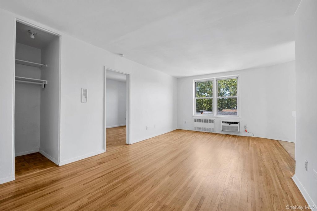 68-15 Selfridge Street J3, Forest Hills, NY 11375 — photo 3