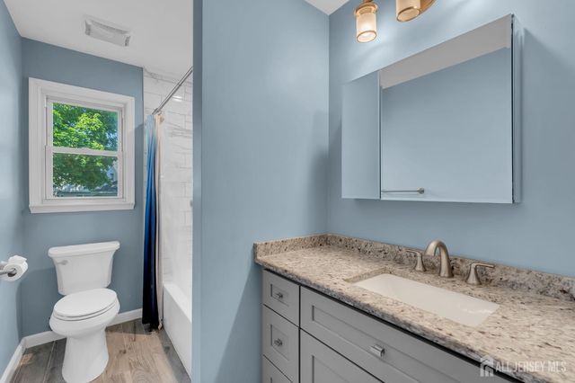 3 Wilton Avenue, Middlesex, NJ 08846