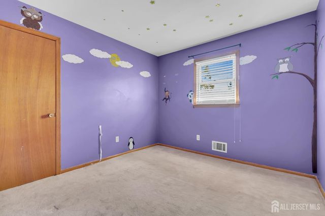 3 Wilton Avenue, Middlesex, NJ 08846
