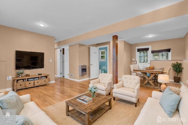 3 Wilton Avenue, Middlesex, NJ 08846