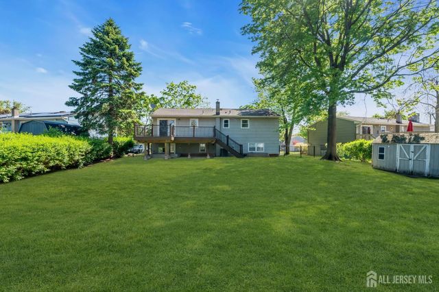 3 Wilton Avenue, Middlesex, NJ 08846