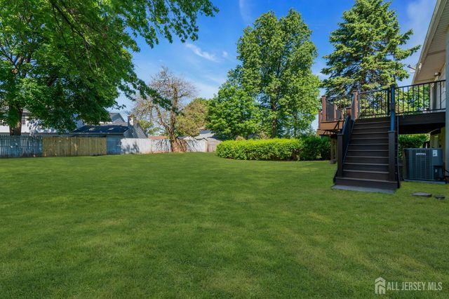 3 Wilton Avenue, Middlesex, NJ 08846