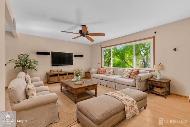 3 Wilton Avenue, Middlesex, NJ 08846