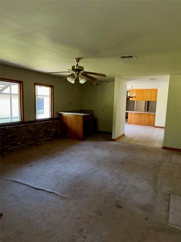 6829 Greenway Avenue, Shreveport, LA 71119