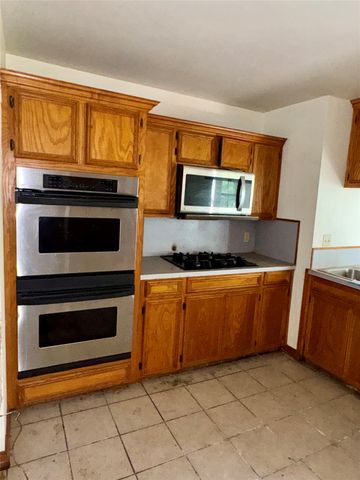 6829 Greenway Avenue, Shreveport, LA 71119