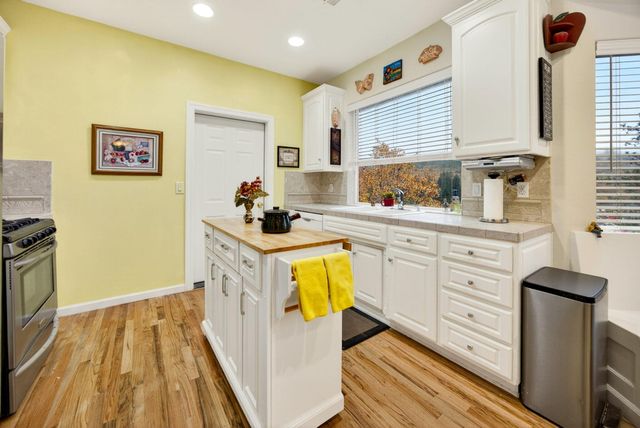 1550 Panoramic Loop, Grants Pass, OR 97527