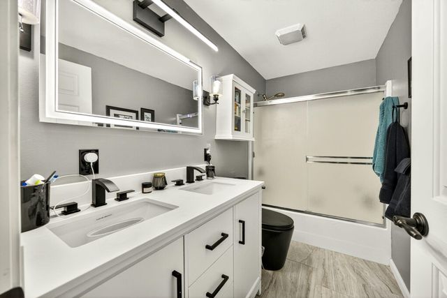 1550 Panoramic Loop, Grants Pass, OR 97527