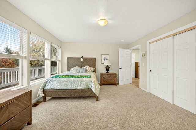 1550 Panoramic Loop, Grants Pass, OR 97527