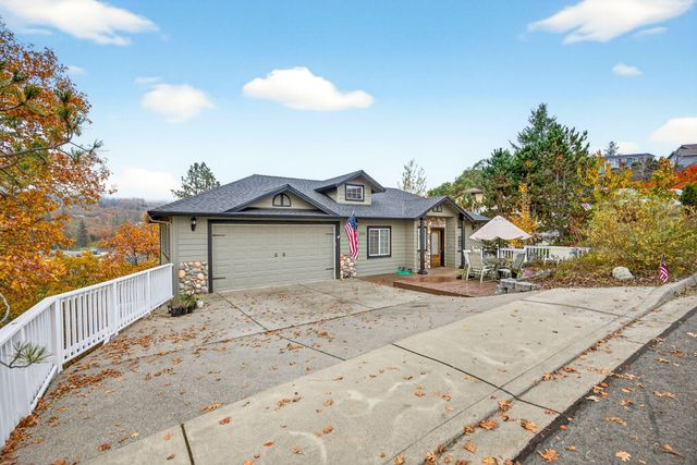 1550 Panoramic Loop, Grants Pass, OR 97527