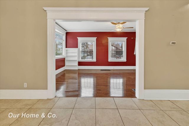 700 N Van Buren Street, Bay City, MI 48708