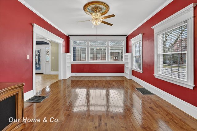 700 N Van Buren Street, Bay City, MI 48708