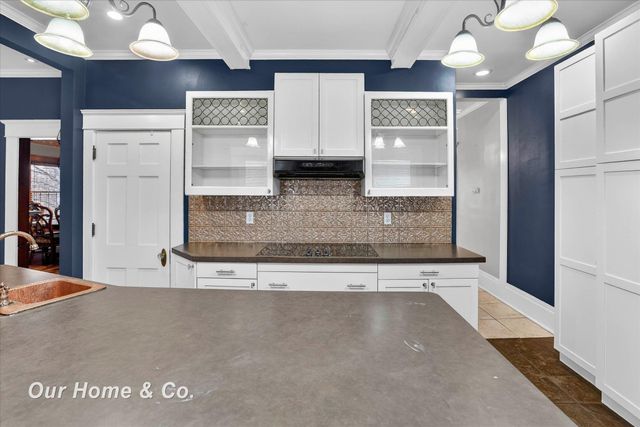 700 N Van Buren Street, Bay City, MI 48708