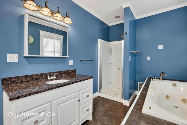 700 N Van Buren Street, Bay City, MI 48708