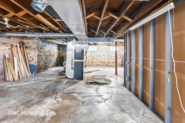 700 N Van Buren Street, Bay City, MI 48708
