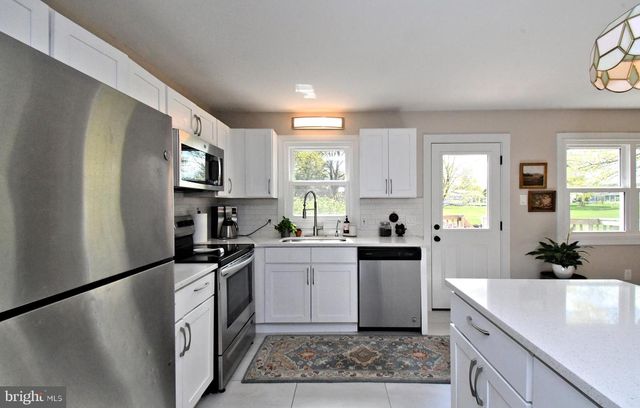 692 HAUSE AVE, Pottstown, PA 19464