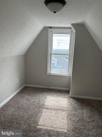 21 E PENNSYLVANIA AVE, York Haven, PA 17370