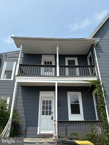 21 E PENNSYLVANIA AVE, York Haven, PA 17370