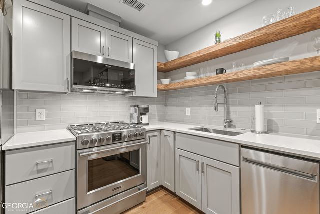 110 Glasgow Lane, Fayetteville, GA 30214