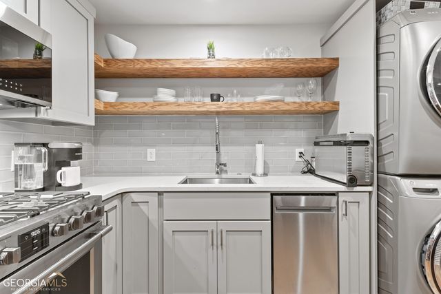 110 Glasgow Lane, Fayetteville, GA 30214