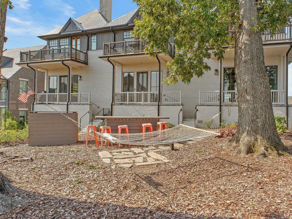 110 Glasgow Lane, Fayetteville, GA 30214