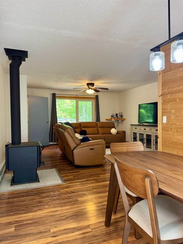 3911 ISMO DRIVE, North Pole, AK 99705