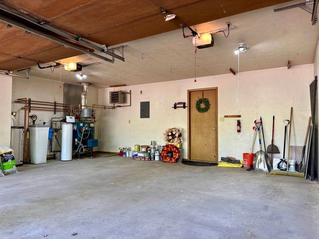 3911 ISMO DRIVE, North Pole, AK 99705