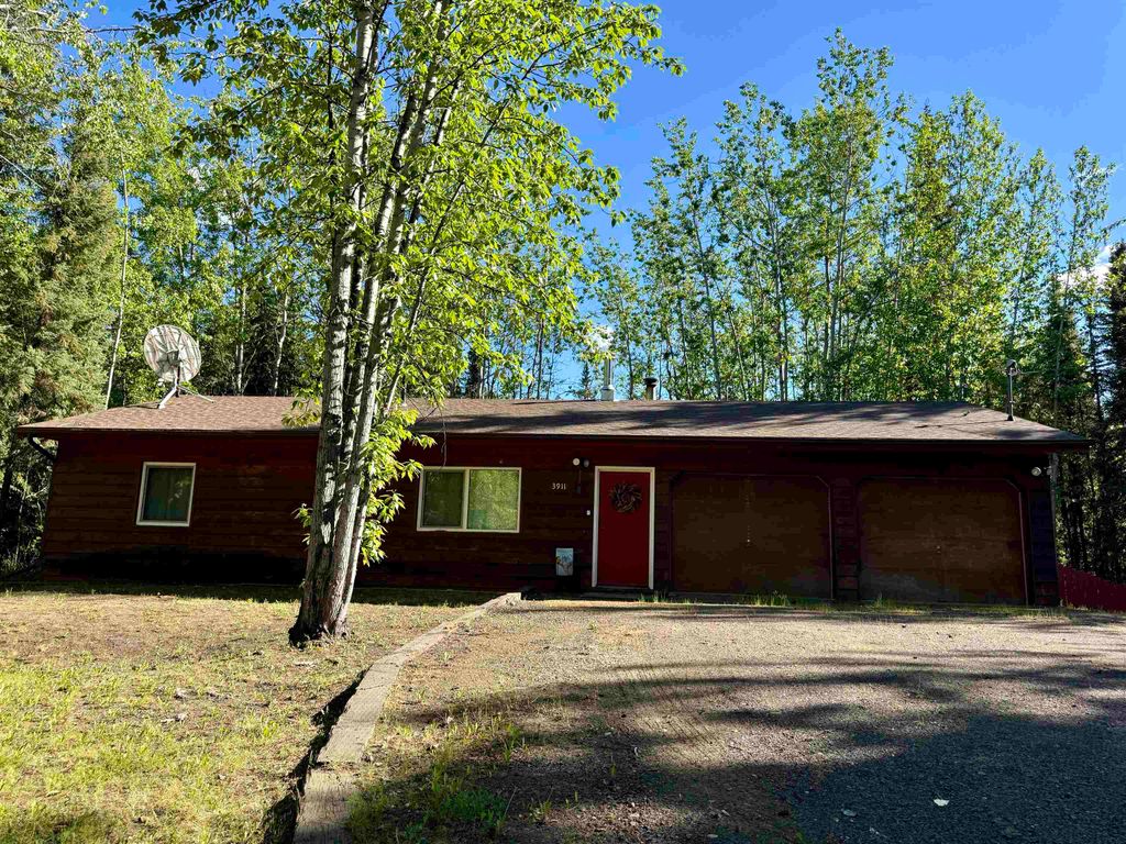 3911 ISMO DRIVE, North Pole, AK 99705