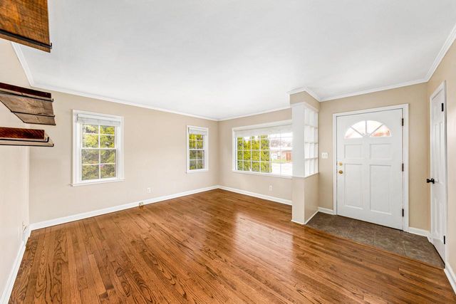 2320 N 68th STREET, Wauwatosa, WI 53213
