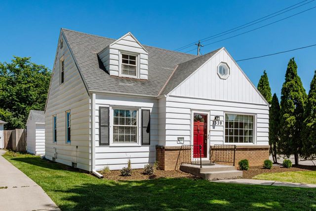 2320 N 68th STREET, Wauwatosa, WI 53213