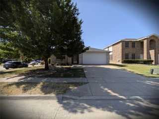1736 Carolina Ridge Way, Fort Worth, TX 76247