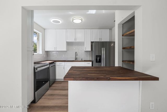 7333 ORTEGA HILLS Drive, Jacksonville, FL 32244