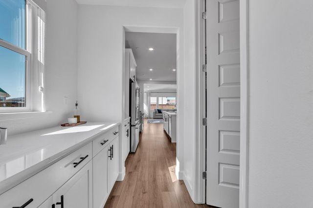 4983 Covered Wagon Cir, Folsom, CA 95630