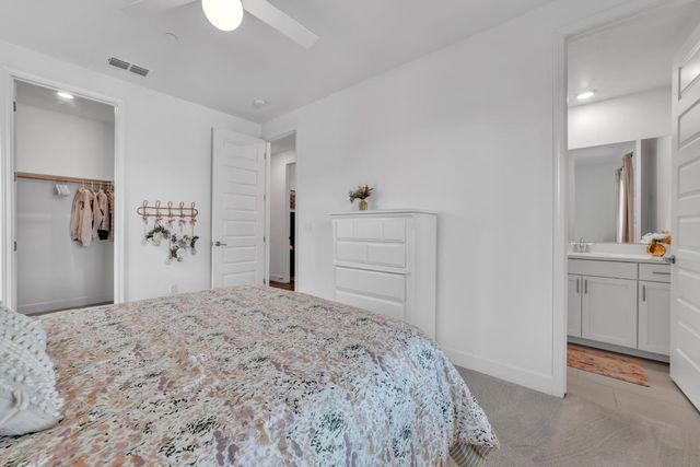 4983 Covered Wagon Cir, Folsom, CA 95630