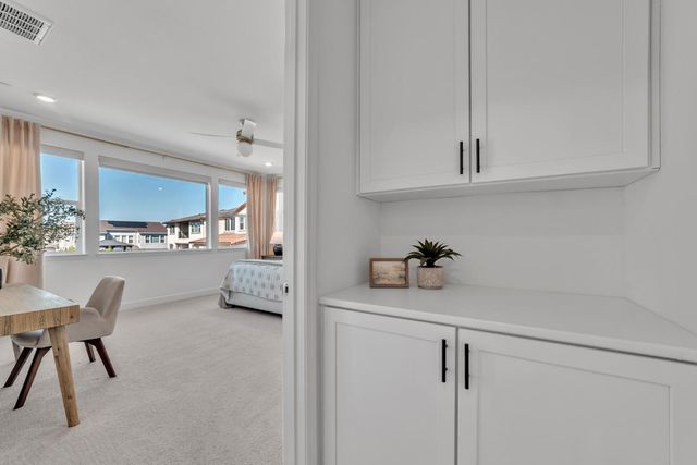 4983 Covered Wagon Cir, Folsom, CA 95630