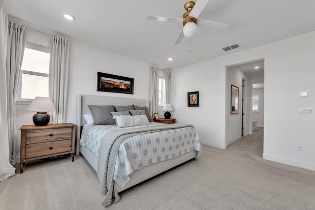 4983 Covered Wagon Cir, Folsom, CA 95630