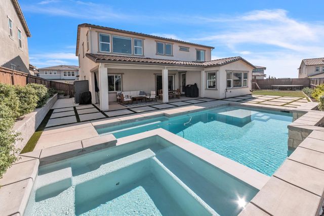 4983 Covered Wagon Cir, Folsom, CA 95630