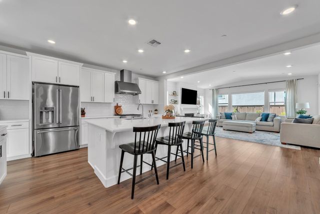 4983 Covered Wagon Cir, Folsom, CA 95630