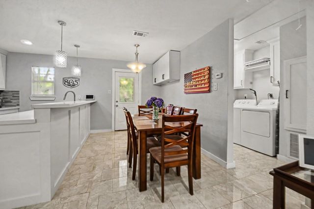 4818 27th Street, Dickinson, TX 77539