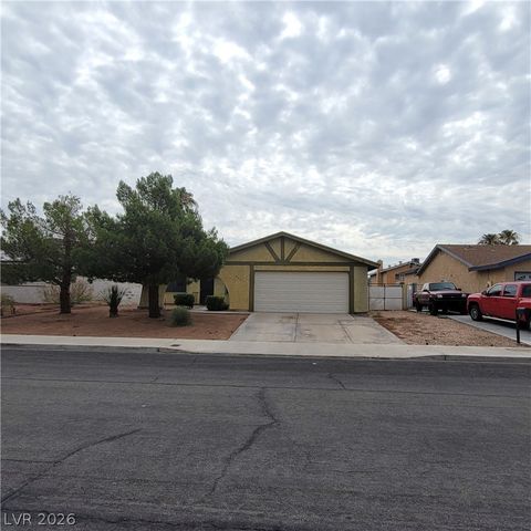 1841 Runningbear Drive, Las Vegas, NV 89108